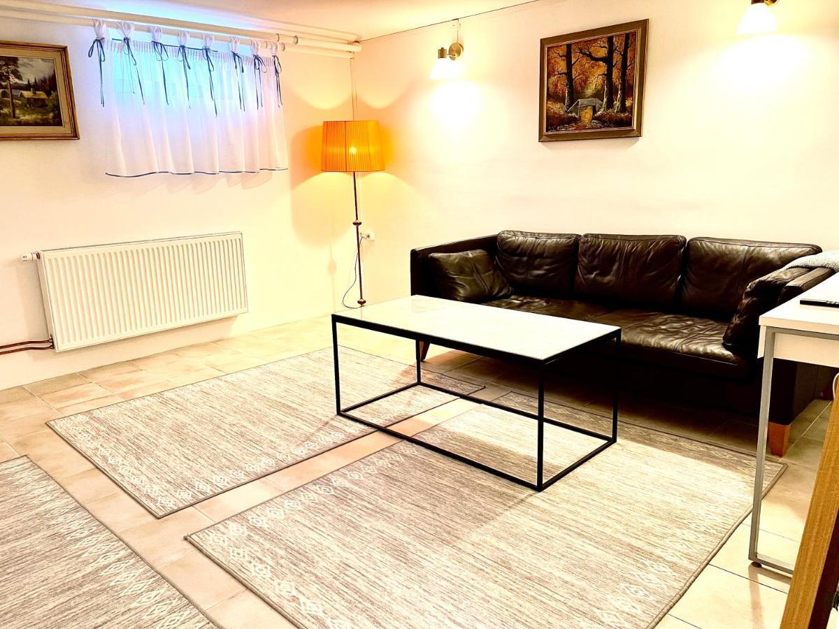 3 Rooms With Private Kitchen & Private Bathroom 5B جافله المظهر الخارجي الصورة
